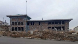 5 milyon TL harcanan Kuran kursu binası çürümeye terk edildi