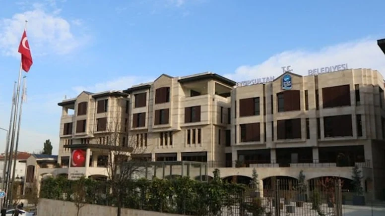 EYÜPSULTAN BELEDİYESİNDEN 54 MİLYONLUK 2 FARKLI İŞ AYNI ŞİRKETE VERİLDİ!