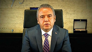 Muhittin Böcek, gelininin 'yasak aşk' isyanını yanlışlıkla paylaştı