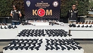 Suç örgütlerine silah temin eden şebekeye operasyon
