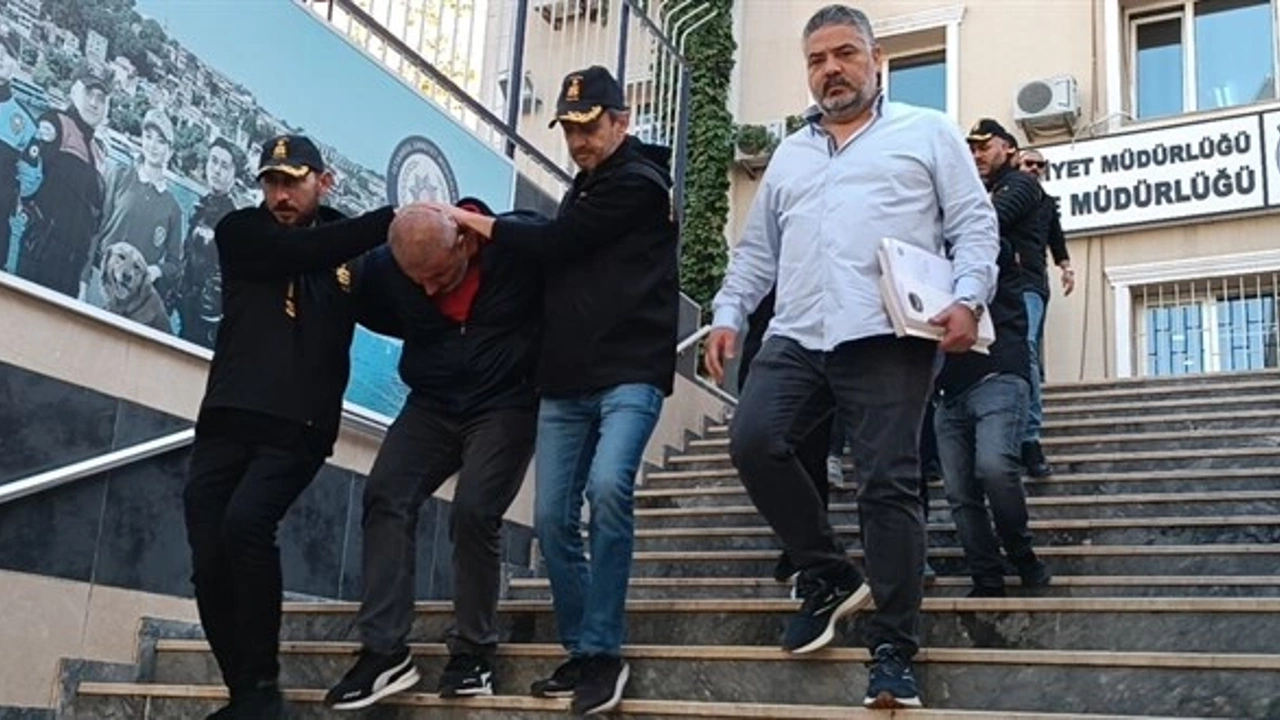 Yarısı toprağa gömülü bulunan cesedin esrarı çözüldü: 5 şüpheli gözaltında