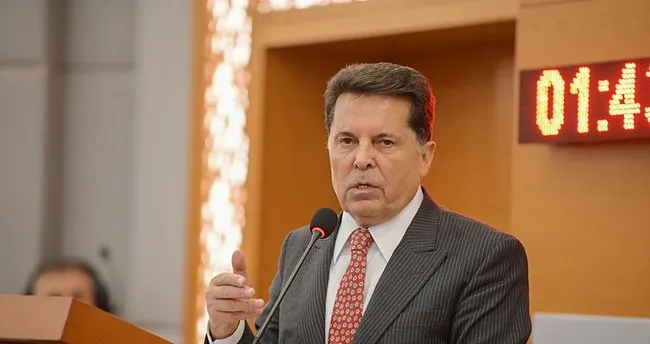 CHP'li Esenyurt Belediye Başkanı Ahmet Özer gözaltına alındı