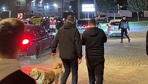 İstanbul'da AVM'de cinayet: Kafelerin arasından 10 el ateş açtı!