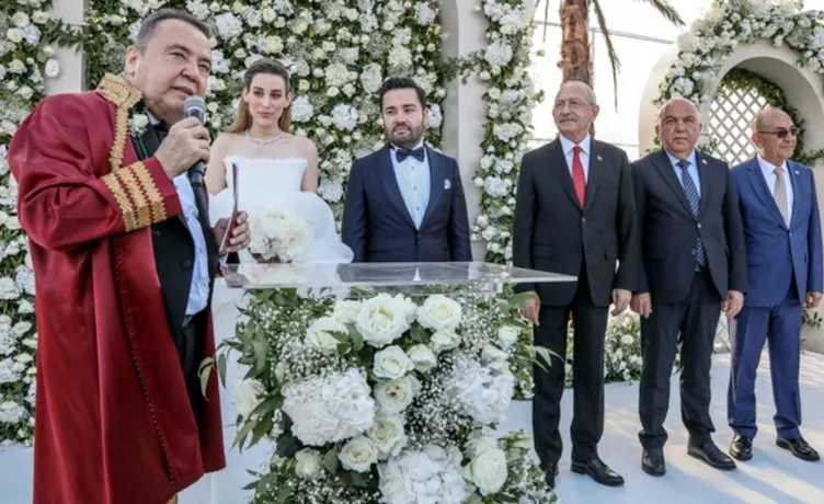 Muhittin Böcek'in oğlunu baz bilgileri ele verdi! İş adamıyla ofisinde 29 dakika görüştü