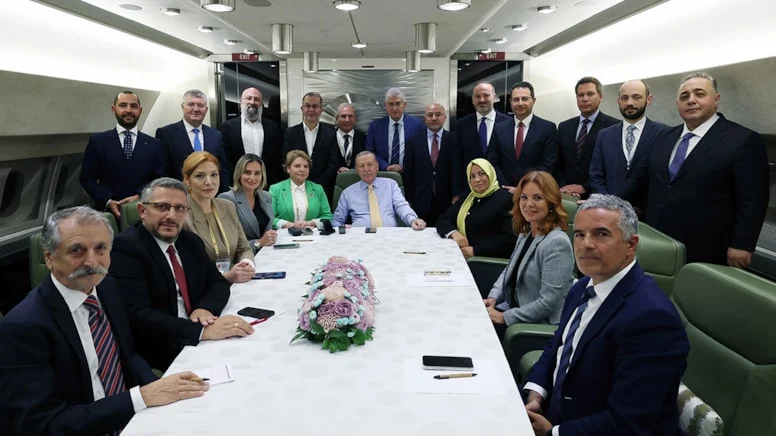 Hülya Koçyiğit'in kızı Erdoğan'ın uçağında