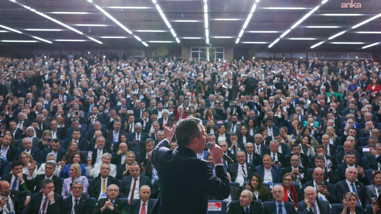 CHP Kurultay'a gidiyor: "Cumhurbaşkanlığı Aday Ofisi" kararı