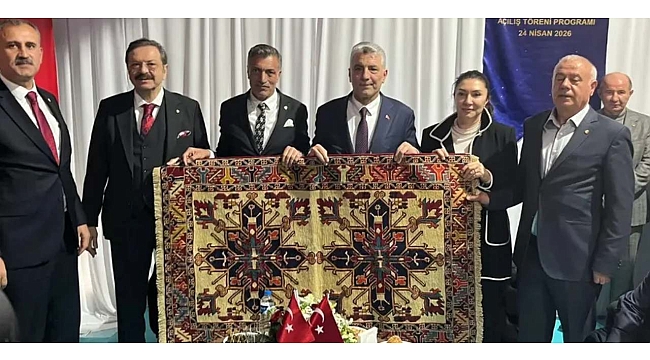 Can Holding soruşturmasında 17 gün hapis yattı, 8 ay sonra bakan ile yan yana geldi